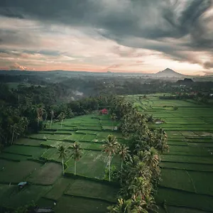 Ayu Duwur Beji Guest house
